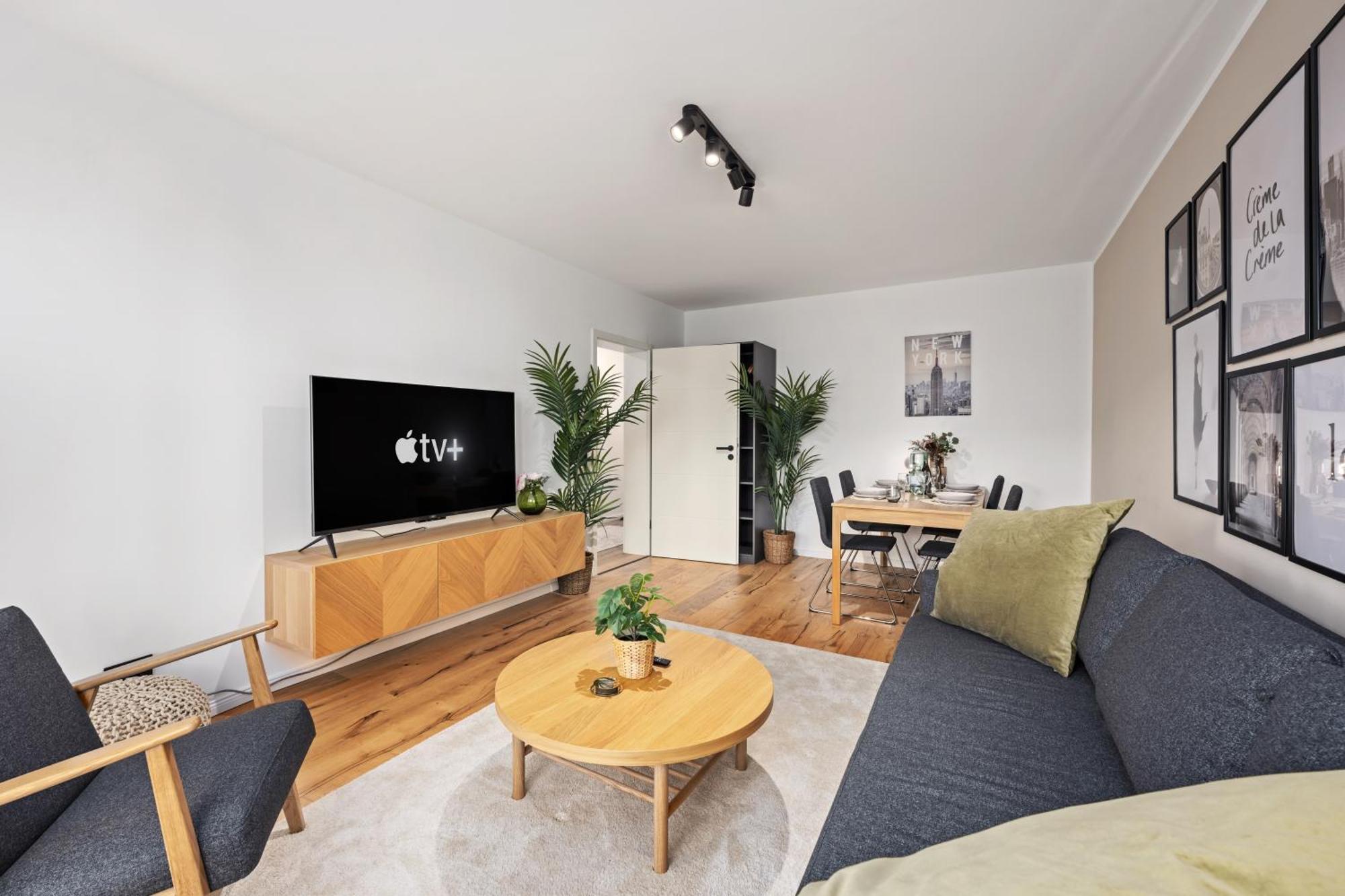 Edler Wohnraum Luxurioeses Apartment Mit Balkon, Boxspringbett, Kaffeevollautomat, Lift & Parkplatz Chemnitz Exterior photo
